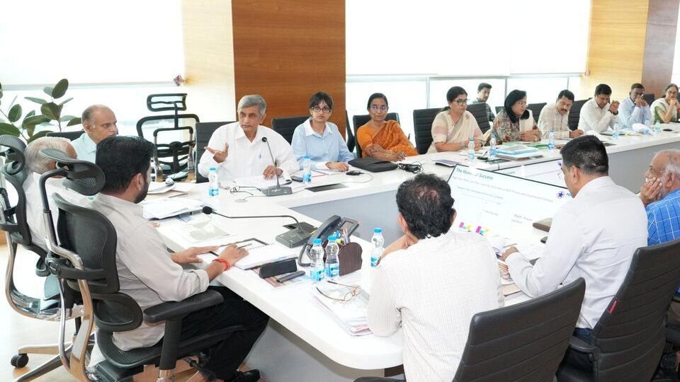 TG విద్యా విధానం: ఉత్త‌మ విద్యా విద్యా ఏర్పాటు కావాలి ... ఎంత ఎంత ఖర్చయినా వెనుకాడ‌బోం - సీఎం రేవంత్ రేవంత్ రేవంత్