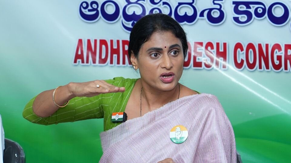 Ys షర్మిలా: తల్లిపై తల్లిపై కేసు వ్యక్తిగా వ్యక్తిగా, ఆస్తులు కాజేసిన మేనమామగా చరిత్రలో మిగిలిపోతాడు మిగిలిపోతాడు