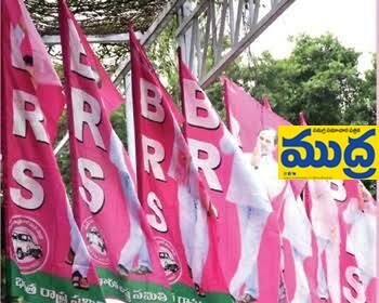 అన్నా .. పార్టీ పార్టీ .. కండువా కండువా కావాలి