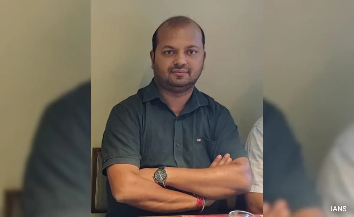 ఇంటెలిజెన్స్ బ్యూరో ఆఫీసర్ భార్య ముందు కాల్చి, జె & కె దాడిలో పిల్లలు