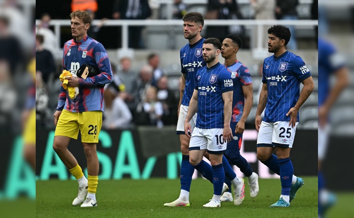 ఇప్స్‌విచ్ టౌన్ న్యూకాజిల్‌కు 3-0 తేడాతో ఓడిపోయిన తరువాత ప్రీమియర్ లీగ్ నుండి బహిష్కరించబడింది
