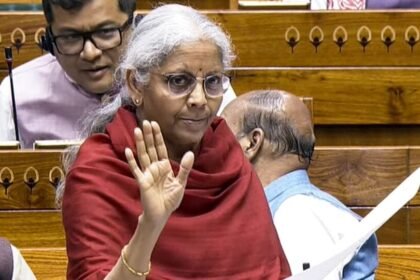 ఒక దేశం ఒక ఎన్నికలు: జమిలి ఎన్నికలపై నిర్మల సీతారామన్ సంచలన వ్యాఖ్యలు; 2034 వరకు సాధ్యం కాదని స్పష్టీకరణ స్పష్టీకరణ- నిర్మల సీతారామన్ ఒక దేశం తదుపరి ఎన్నికలకు ఒక ఎన్నికల చొరవను కొట్టివేసింది,