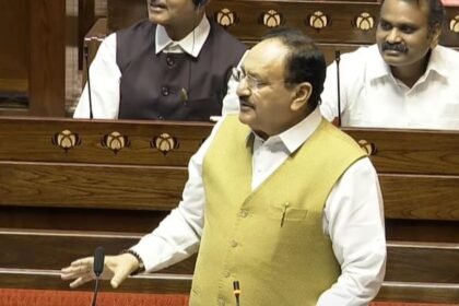 కాంగ్రెస్ ముస్లిం లేడీస్ "2 వ తరగతి పౌరులను" చేసింది: జెపి నాదా