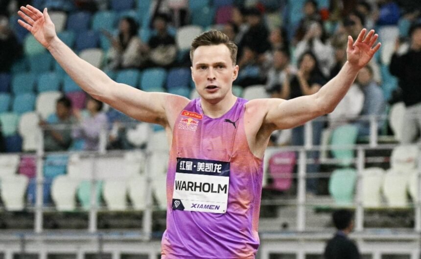 కార్స్టన్ వార్హోమ్ జియామెన్ డైమండ్ లీగ్‌లో పురుషుల 300 మీటర్ల హర్డిల్స్ ప్రపంచ రికార్డును బద్దలు కొట్టాడు