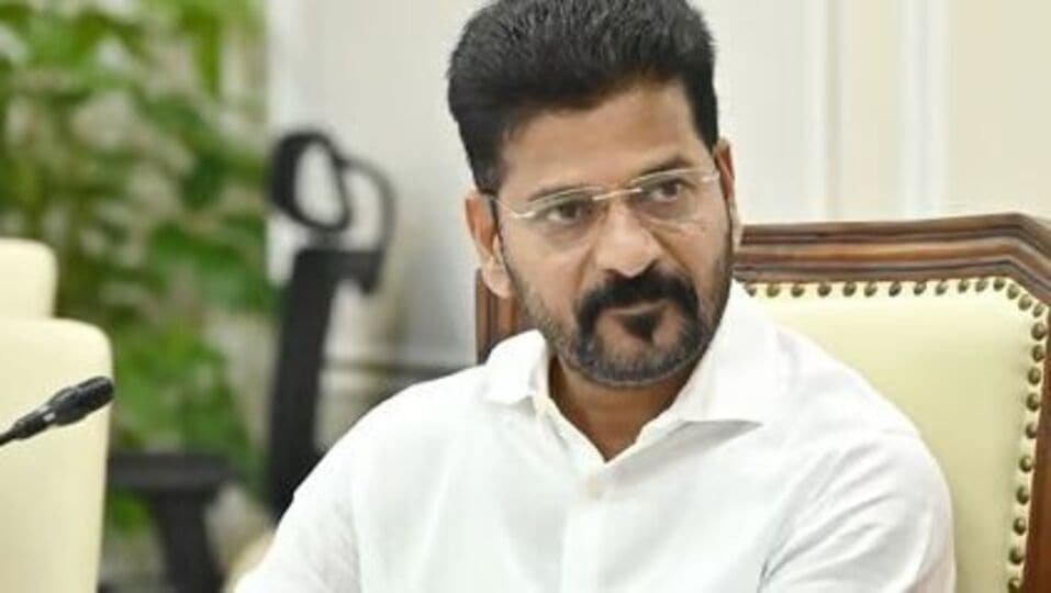 కేసీఆర్‌ స్పీచ్‌లో పస పస లేదు .. కక్ష కక్ష సాధింపులు అలవాటు లేదు .. ఆ ఆ అధికారుల గురించి గురించి .. మీడియా మీడియా చిట్‌చాట్‌లో సీఎం సీఎం