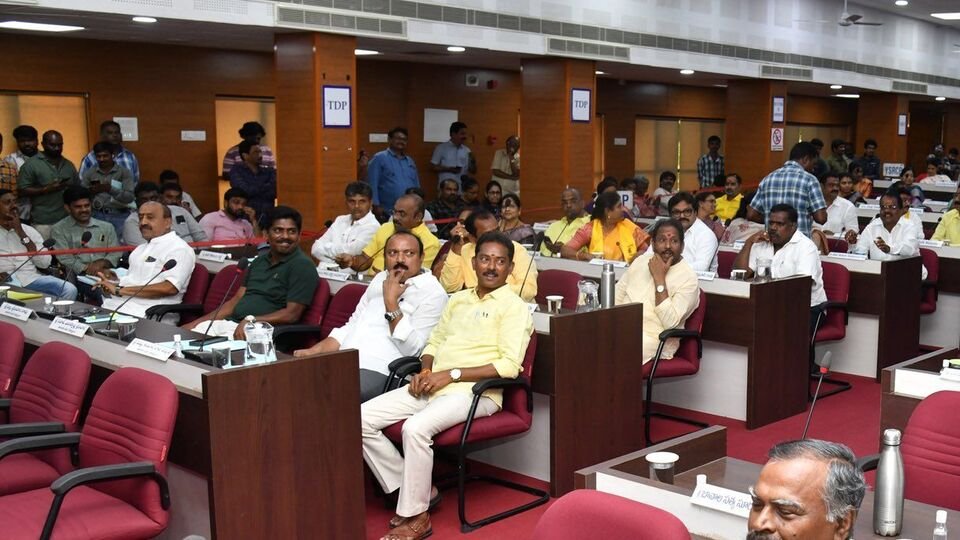 గ్రేటర్ విశాఖ మేయర్ పీఠంపై పీఠంపై - ఇవాళ ఇవాళ ఏం జరగబోతుంది ..?