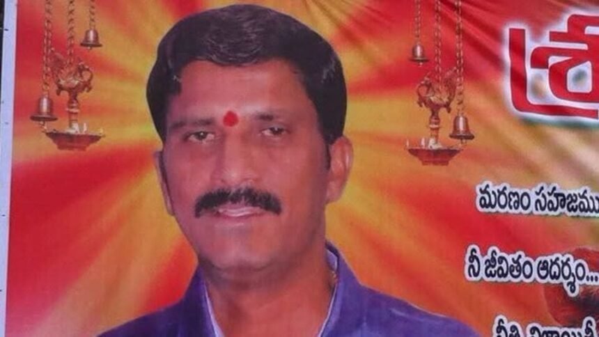 చనిపోయిన వ్యక్తిపై భూకబ్జా భూకబ్జా కేసు .. వరంగల్ వరంగల్ పోలీసుల తీరుపై తీరుపై విమర్శలు విమర్శలు!