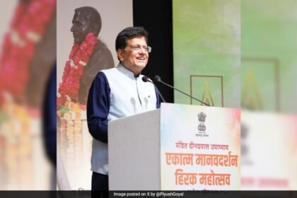 జె & కె దాడిలో మంత్రి పియూష్ గోయల్