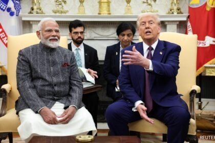 డొనాల్డ్ ట్రంప్ హైకింగ్ టారిఫ్ తర్వాత భారతదేశ వాణిజ్య ఒప్పందంపై చురుకుగా చర్చలు జరుపుతున్నారు: నివేదిక
