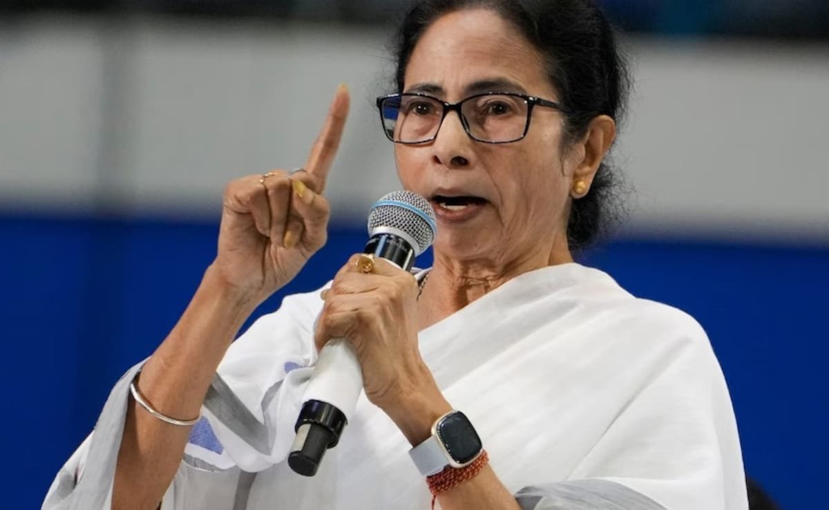 తొలగించిన ఉపాధ్యాయులపై మమతా బెనర్జీ టాప్ కోర్టు ఉత్తర్వులను స్వాగతించారు