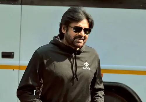 పవన్ కళ్యాణ్ ఫ్యాన్స్ కి గుడ్ గుడ్ న్యూస్ .. రెండు సినిమాల రిలీజ్ డేట్స్ లాక్!