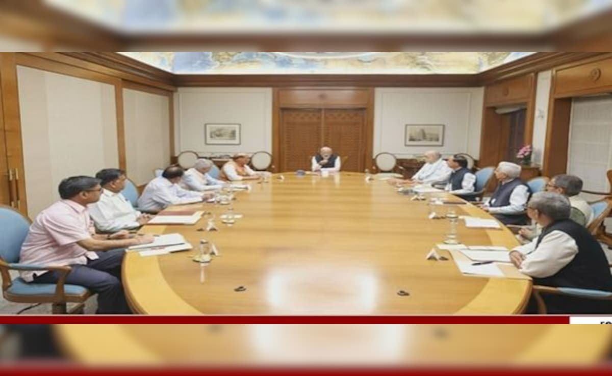 పహల్గామ్ దాడి గురించి చర్చించడానికి అగ్ర భద్రతా కమిటీ పిఎం మోడీ నివాసంలో సమావేశమవుతుంది