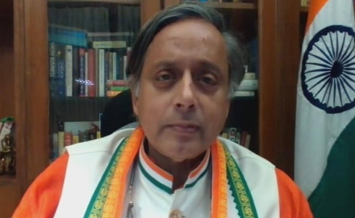 మార్కెట్ క్రాష్ ఆందోళన కలిగించే విషయం, భారతదేశం మాతో చర్చలు జరపాలి: శశి తారూర్