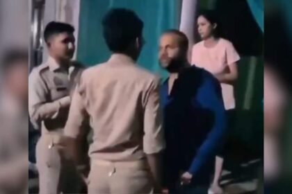 మోసం మోసం చేసే భార్యను వదిలివేస్తానని అప్ మనిషి చెప్పారు