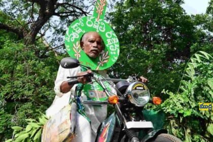 రాలిన 'పద్మం'