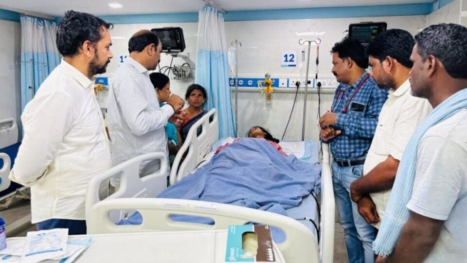 విజియానాగరం కత్తి దాడి: స్నేహితుడి స్నేహితుడి సోదరికి మెసేజ్ లు లు, వద్దన్నందుకు వద్దన్నందుకు దాడి- గరివిడి ఘటనపై ఎస్పీ ప్రకటన ఎస్పీ