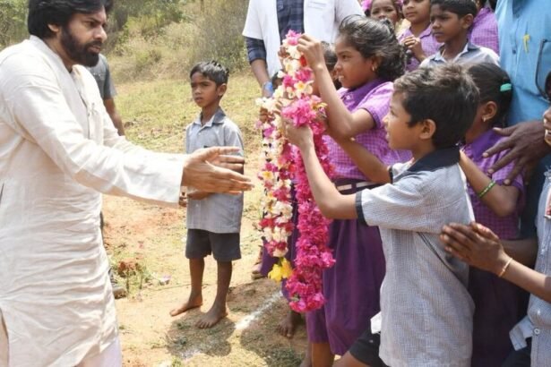 విశాఖలో పవన్ పర్యటనతో ట్రాఫిక్ జామ్‌.. జేఈఈ మెయిన్స్‌ పరీక్షకు దూరమైన విద్యార్థులు-traffic jam due to pawans visit in visakhapatnam students miss jee mains exam ,ఆంధ్ర ప్రదేశ్ న్యూస్