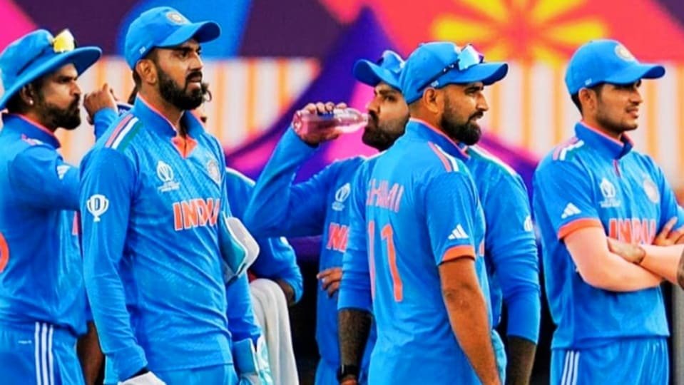 షాకింగ్ .. ఆ యంగ్ క్రికెటర్ లవ్ లవ్? ఇన్‌స్టాలో ఒకరికొకరు అన్‌ఫాలో .. ఫేమస్ ఫేమస్ ఎండ్!