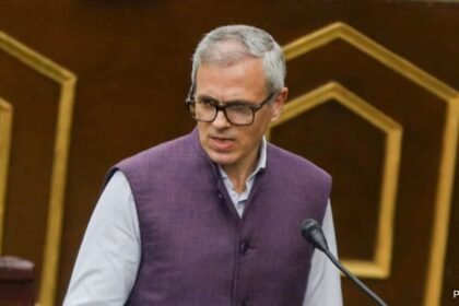 సింధు నీటి ఒప్పందం J & K: ఒమర్ అబ్దుల్లా ప్రజలకు "అత్యంత అన్యాయమైన పత్రం"