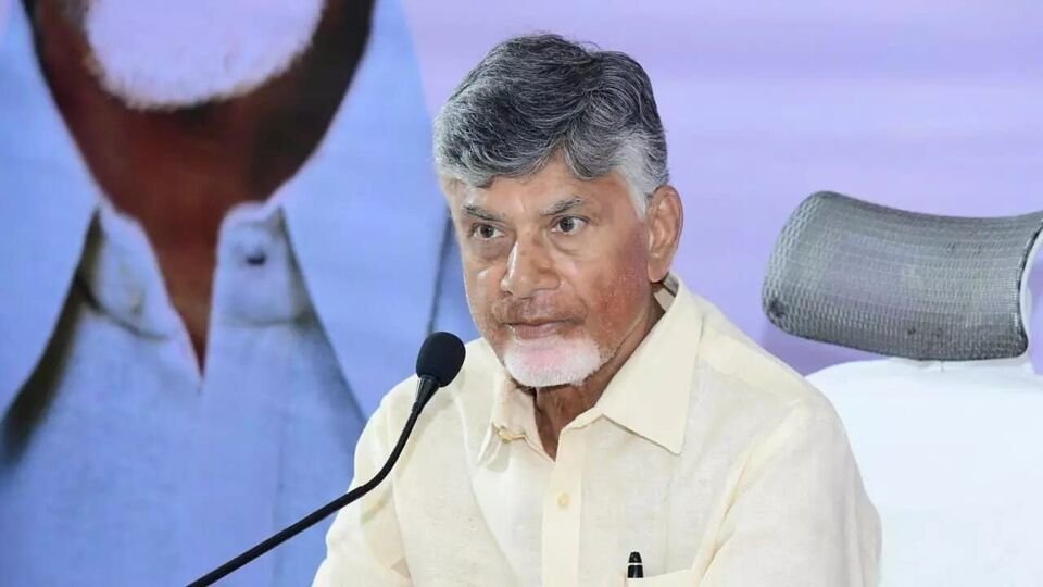సింహాచలం ఆలయ ప్రమాద ప్రమాద మృతులకు రూ .25 లక్షల పరిహారం ప్రకటించిన ఏపీ సీఎం చంద్రబాబు సీఎం