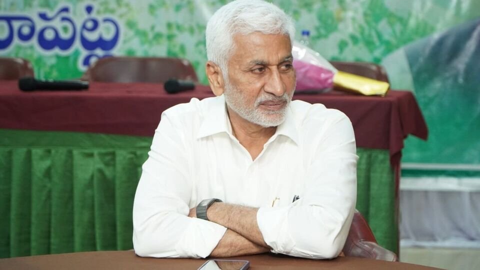 సిట్ విచారణకు మాజీ ఎంపీ సాయిరెడ్డి డుమ్మా డుమ్మా, లిక్కర్‌ కేసులో విచారణకు రావాలని పిలిచిన పోలీసులు పోలీసులు పోలీసులు…