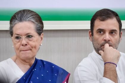 సోనియా, రాహుల్ గాంధీ నేషనల్ హెరాల్డ్ కేసులో ప్రోబ్ ఏజెన్సీ ఛార్జిషీట్లో పేరు పెట్టారు