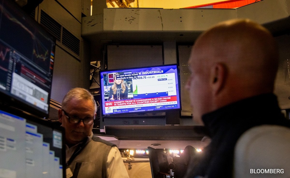 స్టాక్ మార్కెట్లను కదిలించిన 15 నిమిషాలు