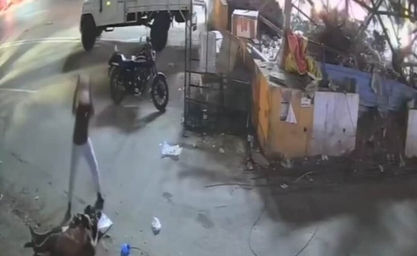 హైదరాబాద్ వ్యక్తి గర్భిణీ భార్యపై ఇటుకతో బహిరంగంగా దాడి చేస్తాడు