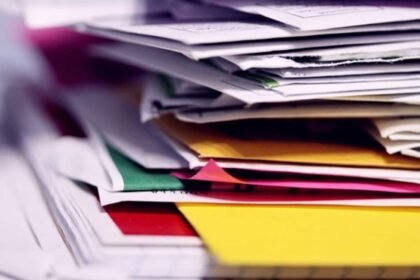 అవినీతి ఆరోపణలపై సస్పెండ్ చేసిన తరువాత పంజాబ్ అధికారులు తిరిగి నియమించబడ్డారు