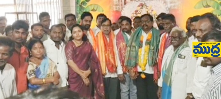 ఎట్టకేలకు కోర్టు కోర్టు జోక్యంతో అరవ అరవ పెళ్లి శ్రీ యోగానంద లక్ష్మీనరసింహస్వామి దేవాలయ చైర్మన్ చైర్మన్ చైర్మన్