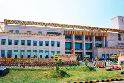 ఏపీ జిల్లా కోర్టుల్లో 'ప్రాసెస్ ప్రాసెస్' ఉద్యోగాలు - టెన్త్ టెన్త్ అర్హతతోనే భర్తీ ..! పూర్తి పూర్తి