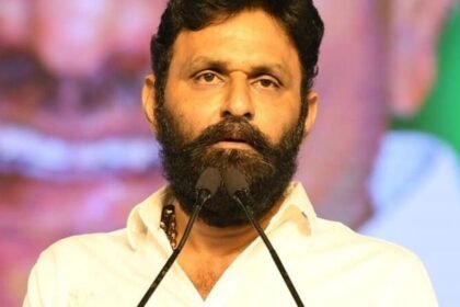 కొడాలి నానిపై లుకౌట్‌? విదేశాలకు వెళ్తారనే అనుమానంతో టీడీపీ టీడీపీ నేతల నేతల ఫిర్యాదు ..