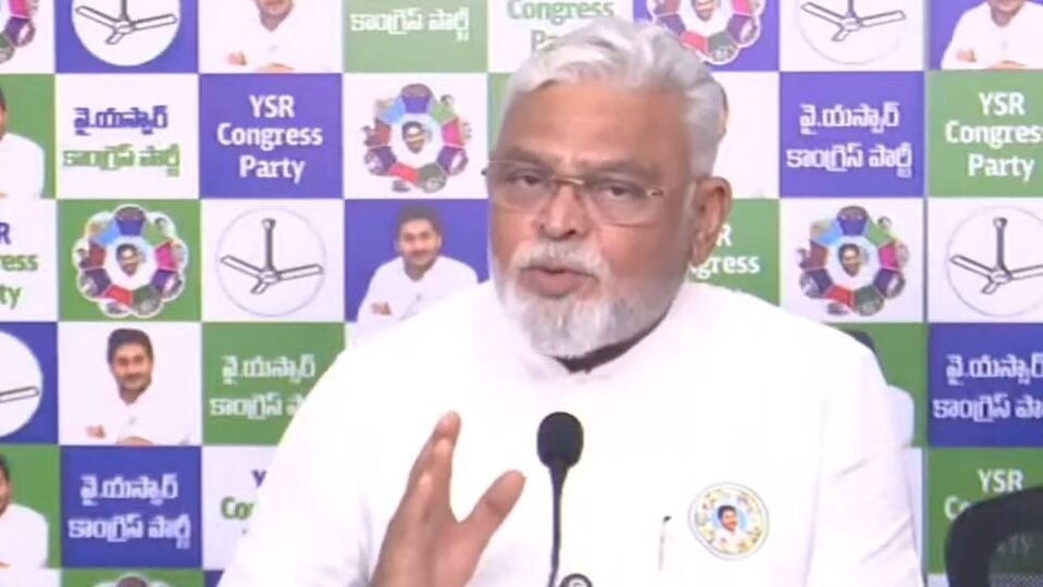 చంద్రబాబు, లోకేష్‌ పులి మీద స్వారీ చేస్తున్నారు .. ఆ ఆ పులి ఇద్దరినీ మింగేస్తుంది మింగేస్తుంది: అంబటి