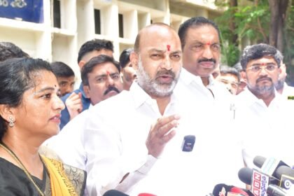 '' చార్ పత్తా '' సినిమా సినిమా సినిమా - ముద్రా న్యూస్