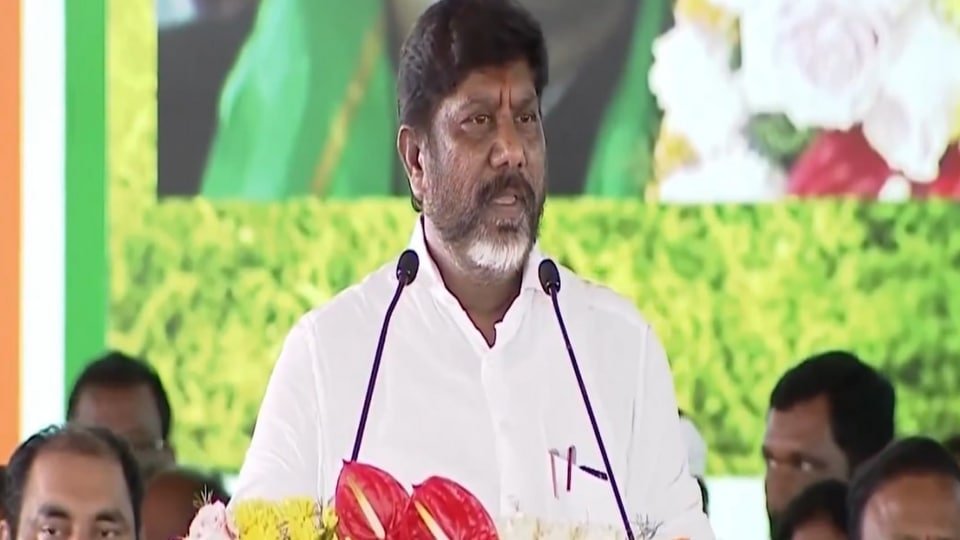 జూన్‌ 2 న న రాజీవ్ యువ వికాసం లబ్దిదారులకు రుణాల పంపిణీ పంపిణీ, క్యాటగిరీ 1, 2 లబ్దిదారులకు తొలి విడతలో రుణాలు రుణాలు…