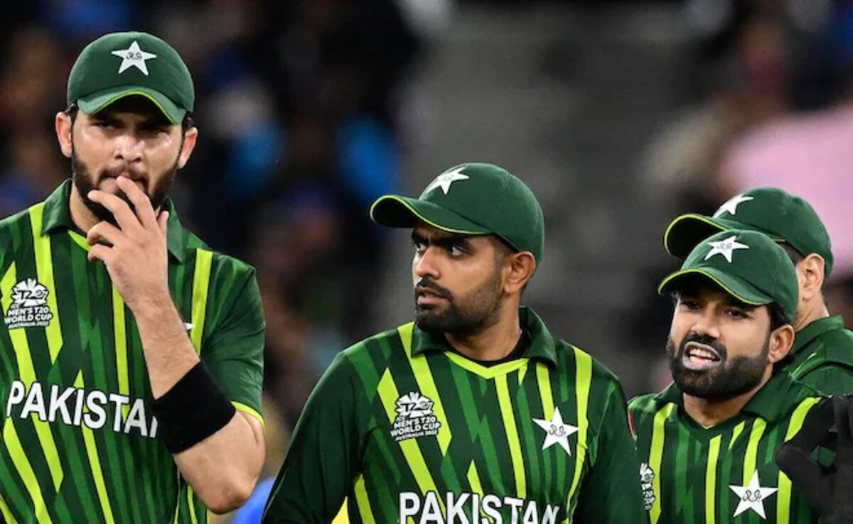 పిసిబి స్వింగ్స్ యాక్స్, డ్రాప్స్ బాబర్ అజామ్, మొహమ్మద్ రిజ్వాన్, బంగ్లాదేశ్ టి 20 లకు షాహీన్ అఫ్రిడి