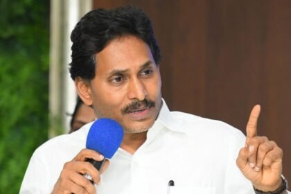పేర్లు రాసిపెట్టుకోండి ... వారందరికీ వారందరికీ వడ్డీతో సహా రిటర్న్ గిఫ్ట్ ఉంటుంది - వైఎస్ జగన్ జగన్ జగన్ జగన్