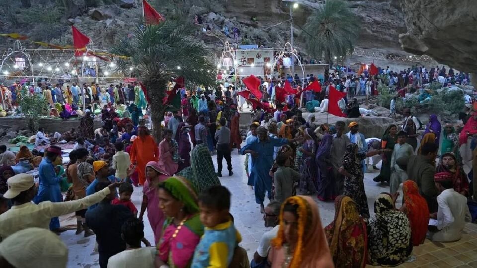 బలూచిస్థాన్‌‌లోని హింగ్లాజ్ మాత ఆలయం ఆలయం చాలా ప్రత్యేకం .. 51 పవిత్ర శక్తిపీఠాలలో ఒకటి!