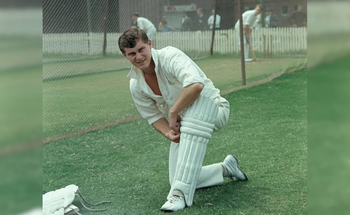 బాబ్ కౌపర్, ఆస్ట్రేలియాలో టెస్ట్ ట్రిపుల్ సెంచరీని తాకిన మొదటి పిండి, చనిపోతుంది