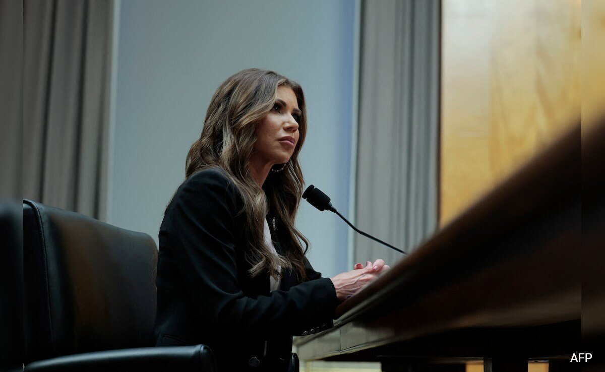 యుఎస్ ఇమ్మిగ్రేషన్ చీఫ్ సెనేట్ వినికిడిలో హేబియాస్ కార్పస్ నిర్వచనాన్ని తప్పుగా పేర్కొంది