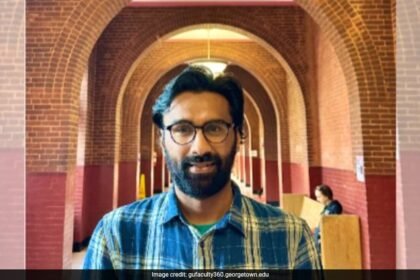 యుఎస్ కోర్టు ఆదేశాలు భారతీయ పరిశోధకుడు బదర్ ఖాన్ సూరిని హమాస్ సంబంధాలపై అదుపులోకి తీసుకున్నారు