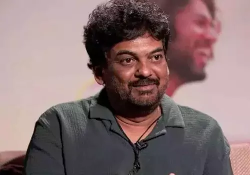యుద్ధం చెయ్యకుండా సైలెంట్ గా గా ఉంటారు .. ఏం చెప్పావు చెప్పావు పూరి