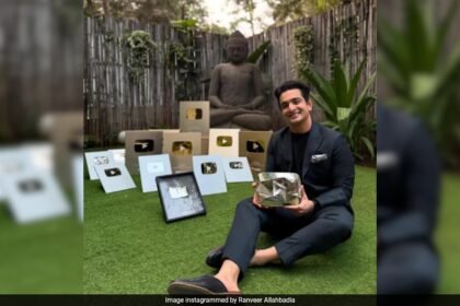 రణ్‌వీర్ అల్లాహ్బాడియా 10 మిలియన్ యూట్యూబ్ చందాదారులను చేరుకున్న తర్వాత డైమండ్ ప్లే బటన్‌ను వెల్లడించింది: "డ్రీమ్ బిగ్"