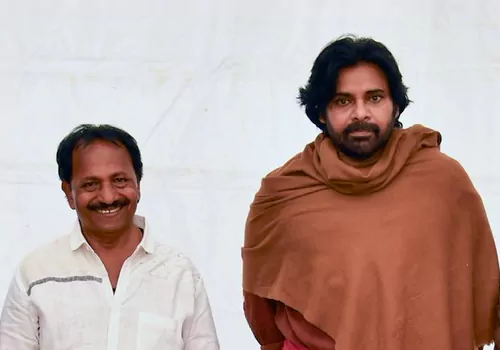 సత్యాగ్రహి చేయాల్సింది .. వీరమల్లు వీరమల్లు చేయాల్సి వచ్చింది ..!
