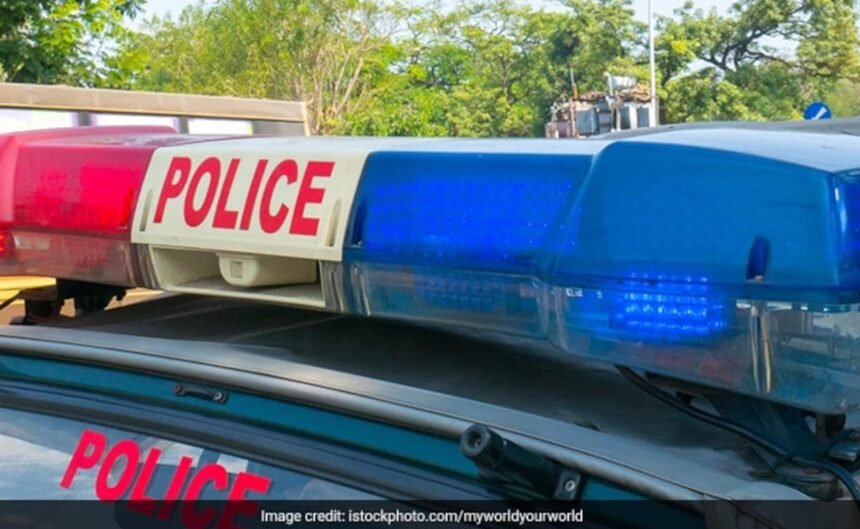 సిబిఐ కాప్ లక్నో కార్యాలయం వెలుపల విల్లు-అన్నతో మాజీ రైల్వే గ్యాంగ్మన్ దాడి చేసింది