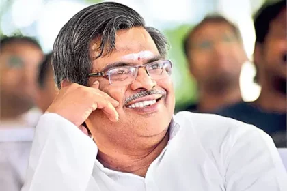 సిరివెన్నెల సీతారామశాస్త్రికి అన్యాయం చేసింది వీళ్ళేనా!