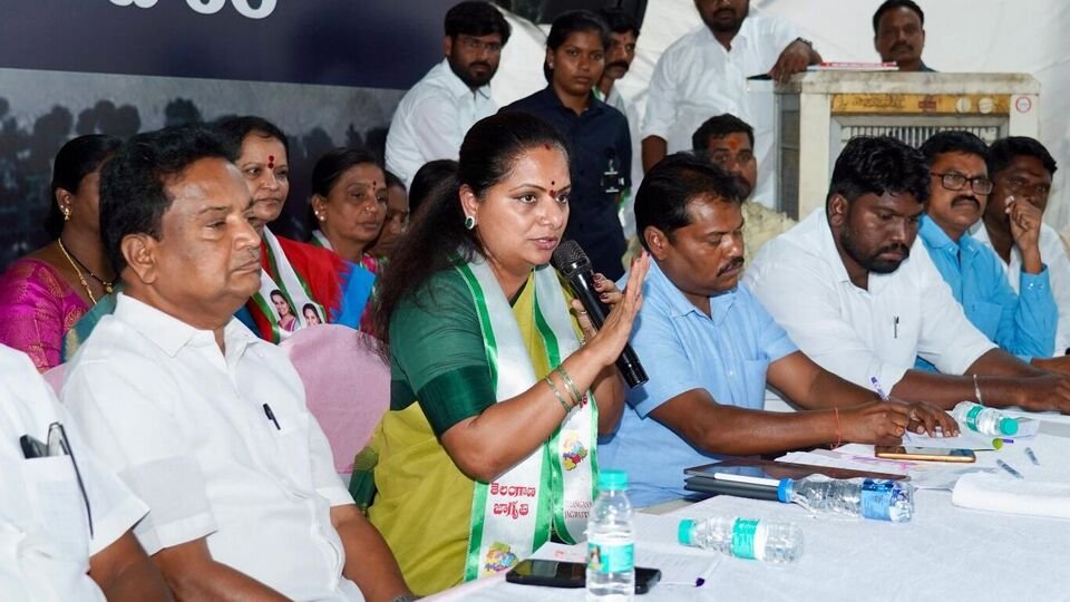 'ఆ 5 గ్రామాలను తిరిగి తెలంగాణలో కలపాలి' - పోలవరంపై ఎమ్మెల్సీ కవిత కీలక వ్యాఖ్యలు వ్యాఖ్యలు