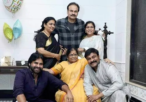 ఆసుపత్రి పాలైన మెగా మదర్ మదర్ .. అసలేం అసలేం?