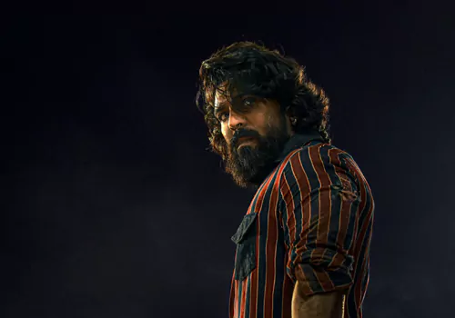 ఇది రామ్ చరణ్ రేంజ్ .. కళ్లుచెదిరే ధరకు ధరకు 'పెద్ది' ఓటీటీ ఓటీటీ ఓటీటీ ..!