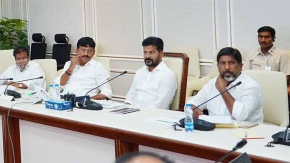 ఉద్యోగులకు 2 డీఏలు…! తెలంగాణ కేబినెట్